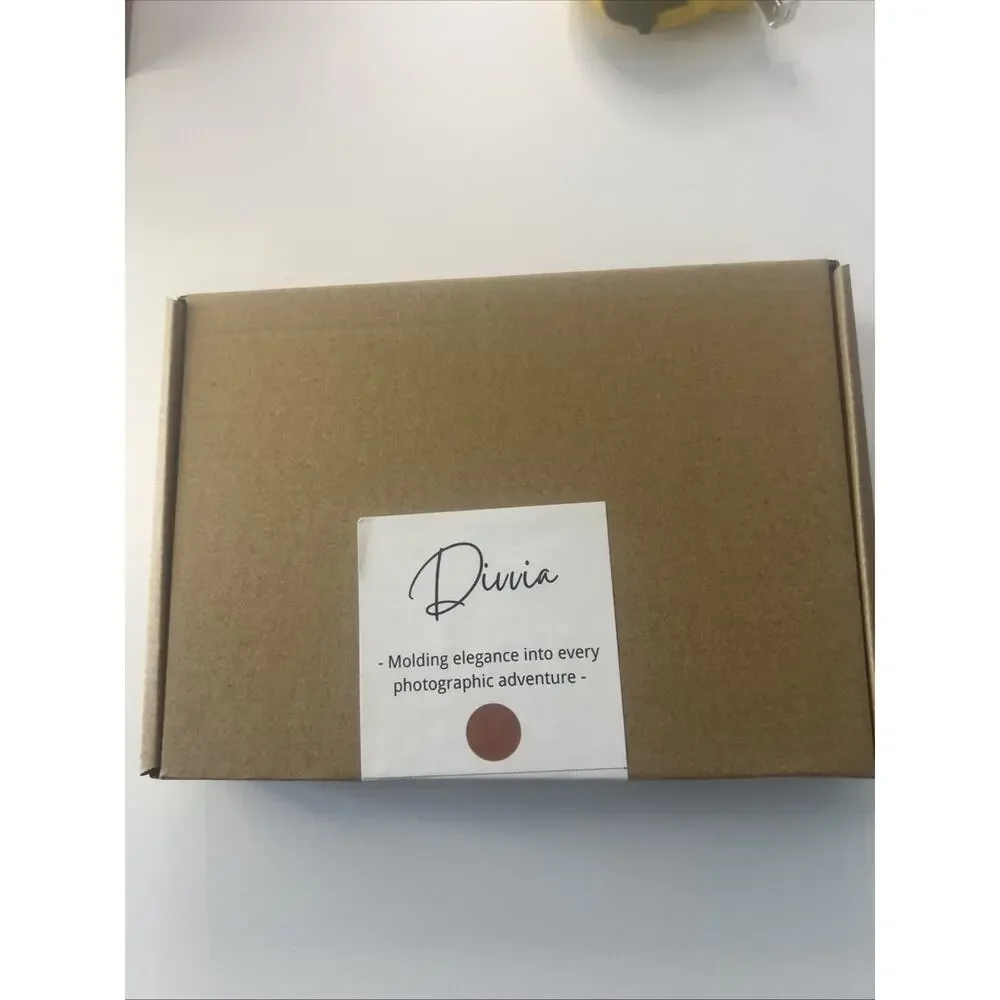Divvia Leather Camper Strap NIB